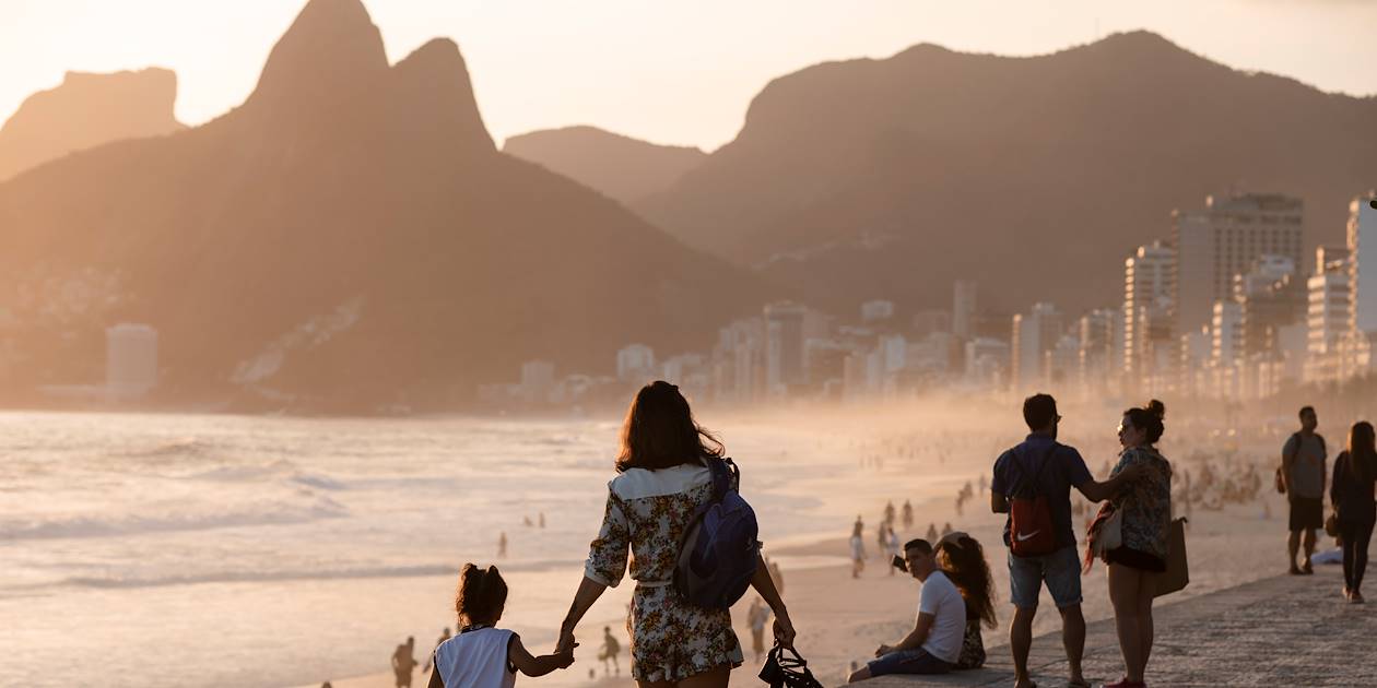 Coucher de soleil sur la plage Ipanema - Rio de Janeiro - Brésil