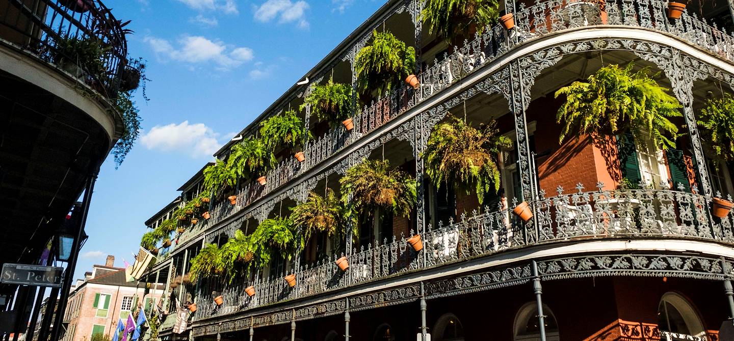 Le Vieux Carré français et ses balcons en fer forgé - Nouvelle Orléans - Louisiane - Etats Unis