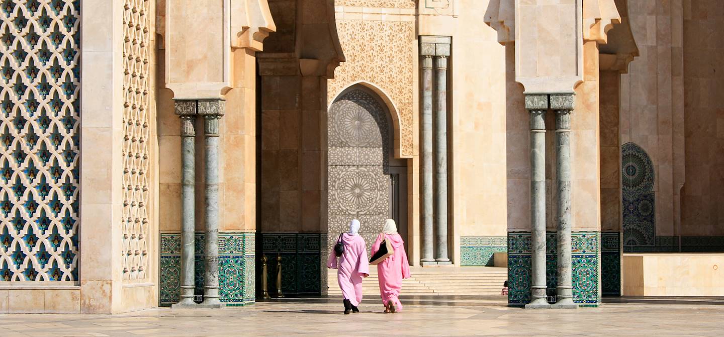 Femmes dans la Mosquée Hassan II - Casablanca - Maroc 