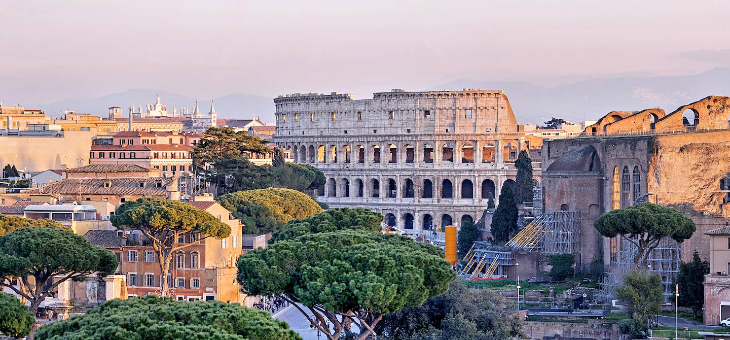 Vue sur le Colisée à Rome - Latium - Italie