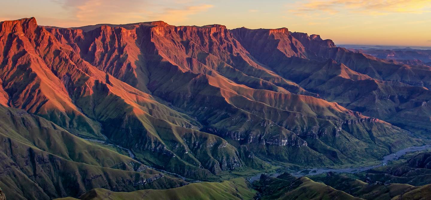 Drakensberg au coucher du soleil - Afrique du Sud