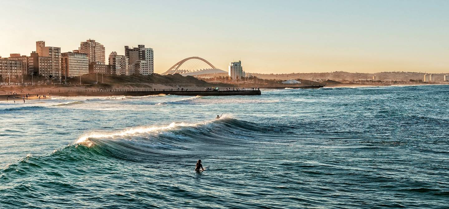Surfeur à Duban - Province du KwaZulu-Natal - Afrique Sud
