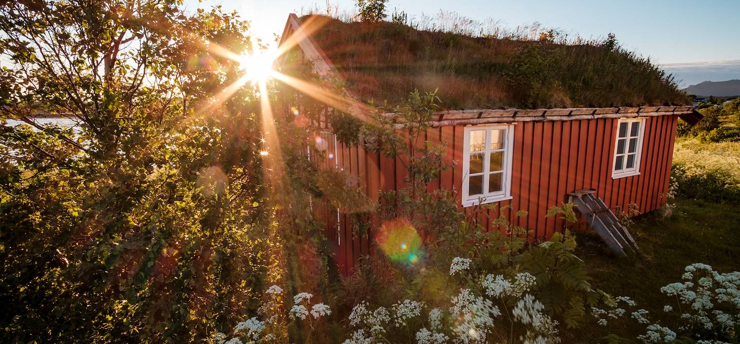 Le soleil de minuit à Ringstad - Norvège