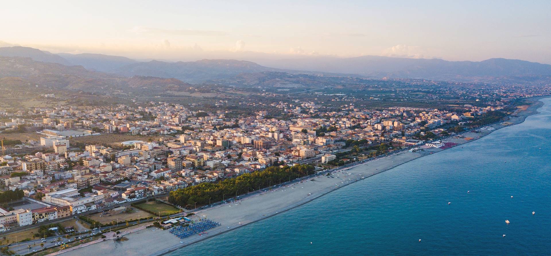 Italie : Voyage Locri | Séjours Et Circuits Sur Mesure