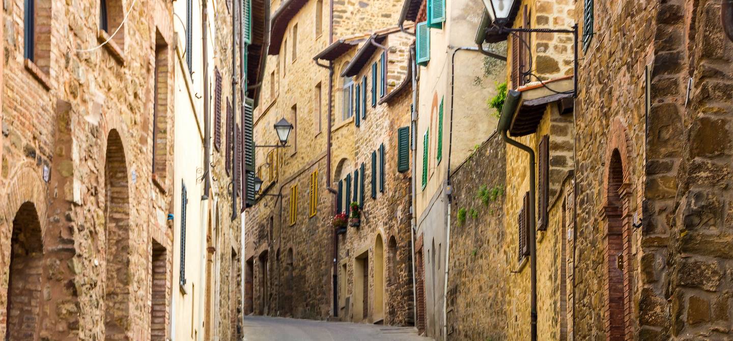 Dans les rues de Montalcino - Toscane - Italie