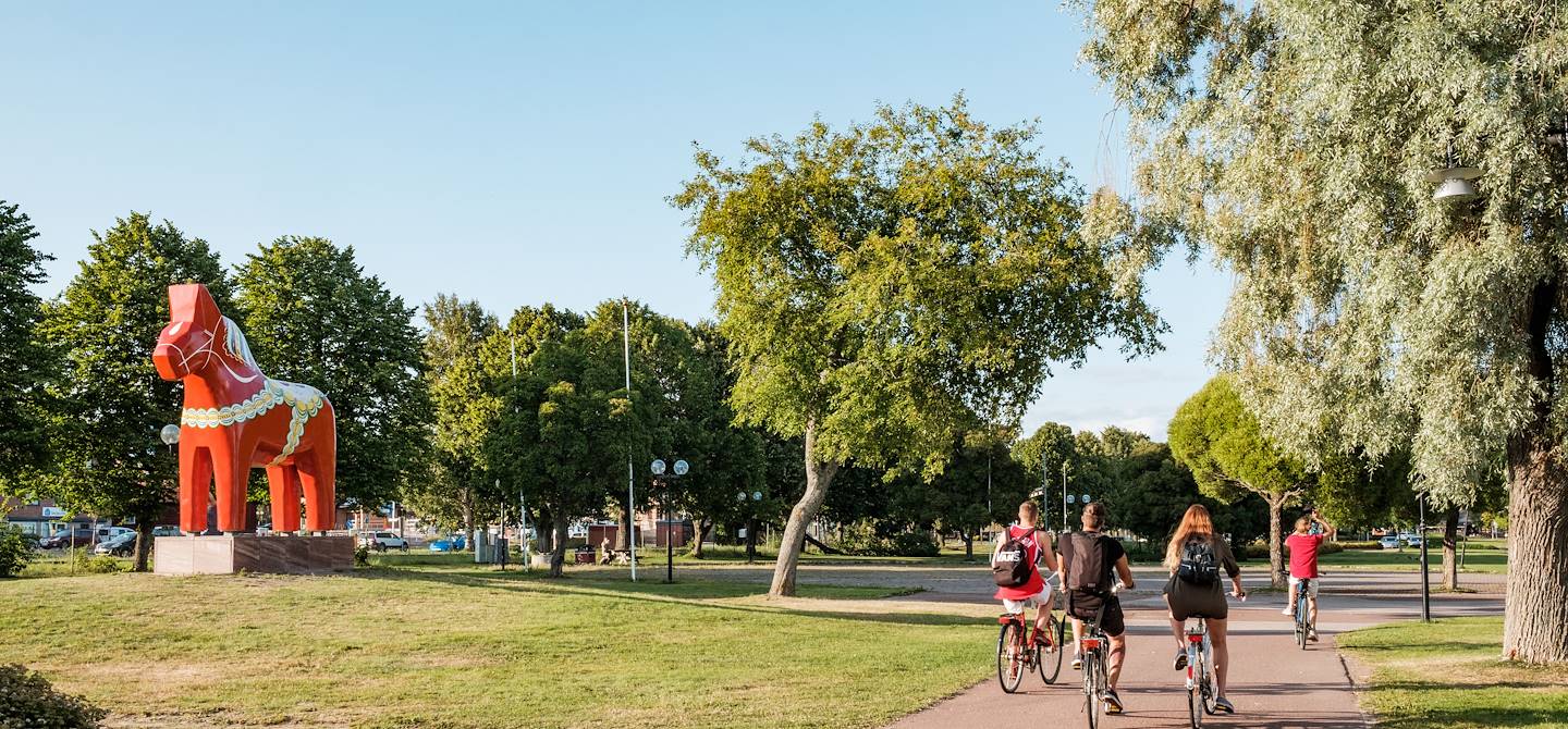 Balade à vélo dans un parc de Mora - Comté de Dalécarlie - Suède