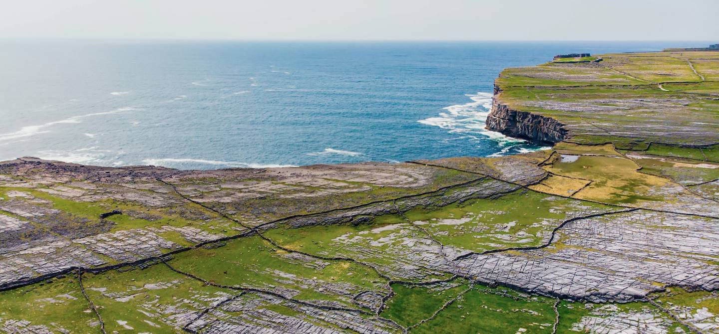 Vue aérienne de Inishmore - îles Aran - Irlande