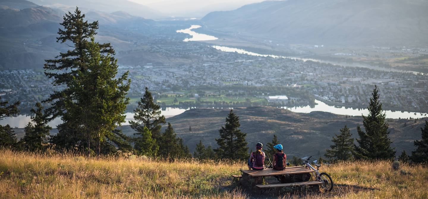 Panorama sur Kamloops depuis Kenna Cartwright Nature Park - Colombie Britannique - Canada