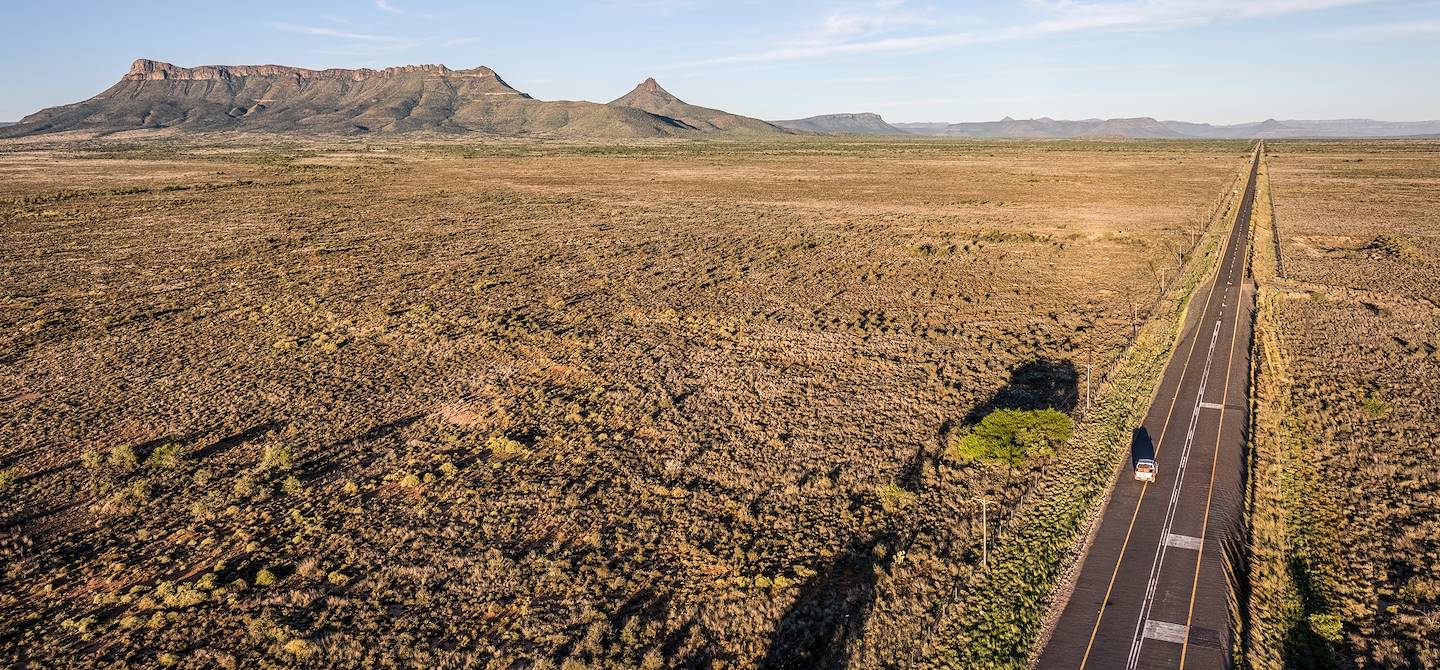 Route traversant le parc national de Camdeboo - Afrique du Sud