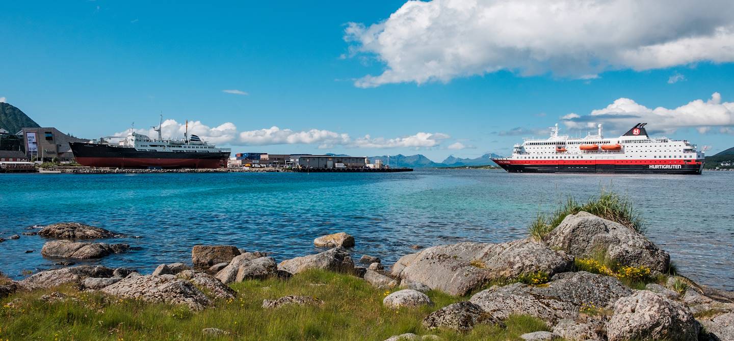 Arrivée des ferrys à Stokmarknes - Îles Vesteralen - Norvège
