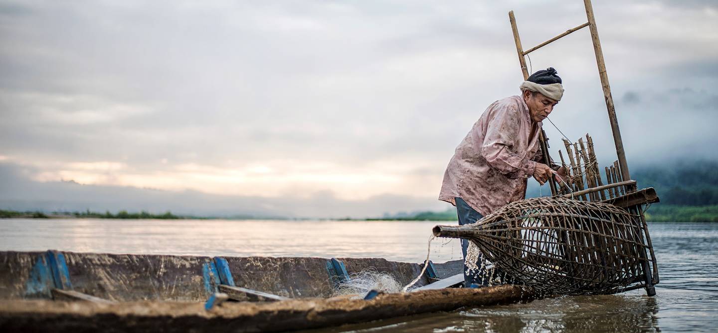 Pêcheur sur le Mékong - Laos