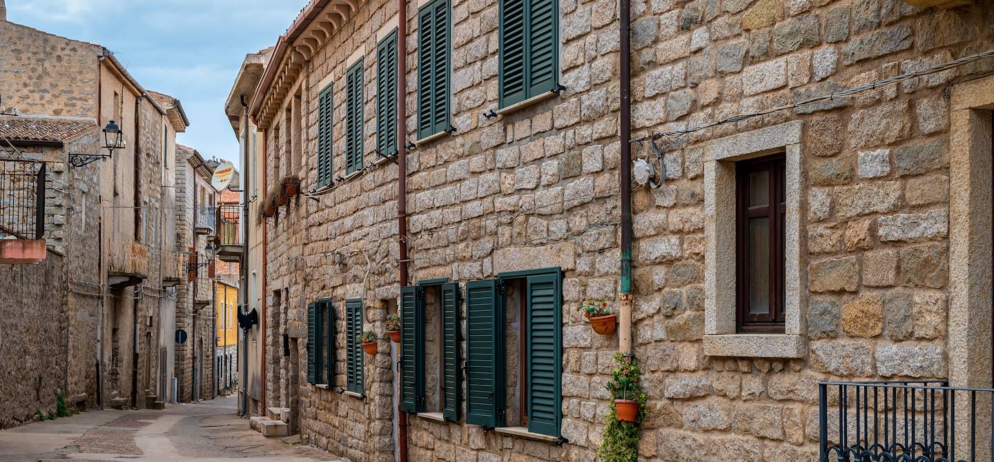 Dans les rues de Tempio Pausania - Sardaigne - Italie