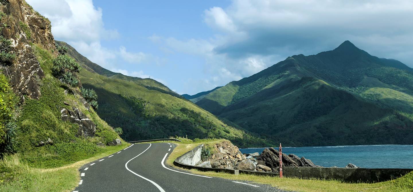 Sur la route en direction de Poindimé - Côte est - Grande Terre - Nouvelle-Calédonie