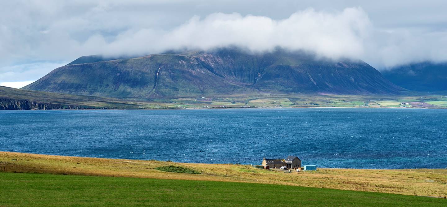 Vue sur Hoy Sound à Ward Hill - Îles d'Orcades - Ecosse - Royaume Uni