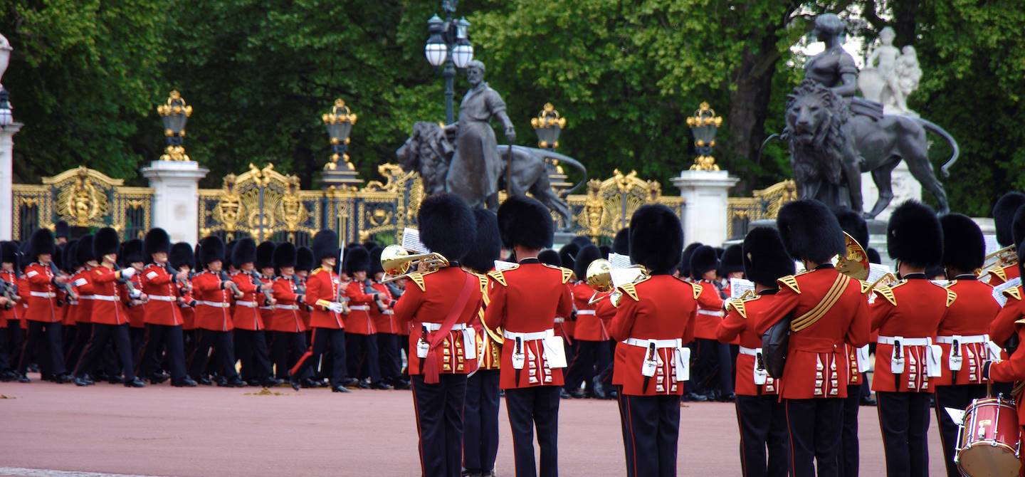 Relève de la garde au palais de Buckingham  - Londres - Angleterre - Royaume-Uni