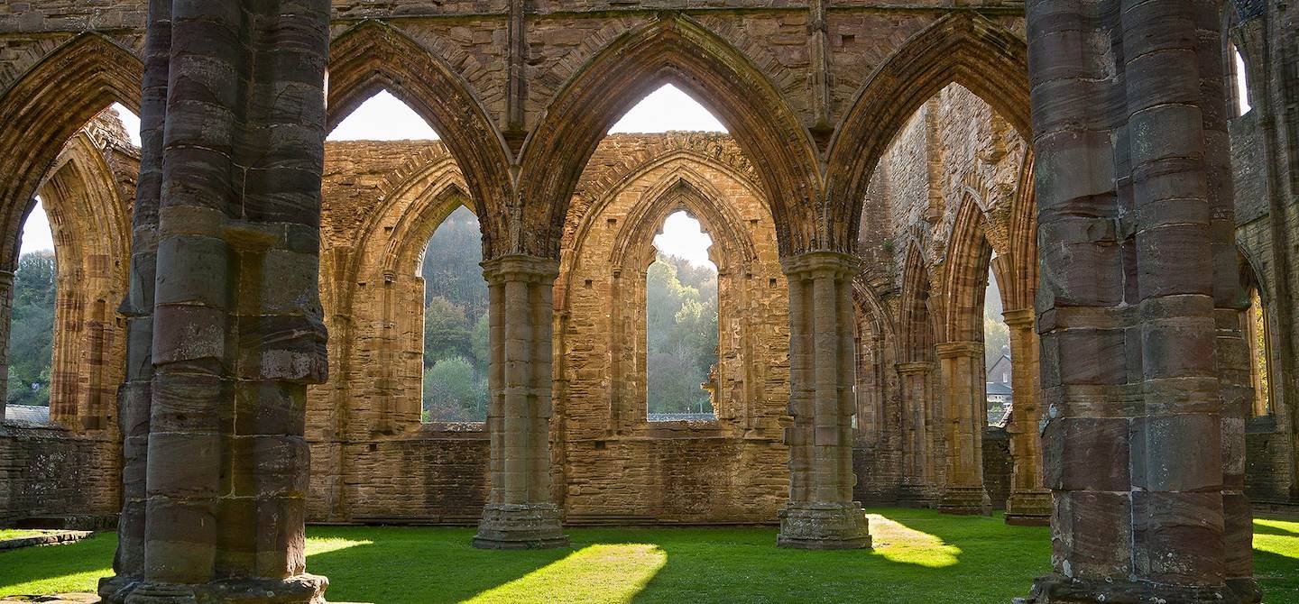Intérieur de l'abbaye de Tintern - Cardiff - Pays de Galles