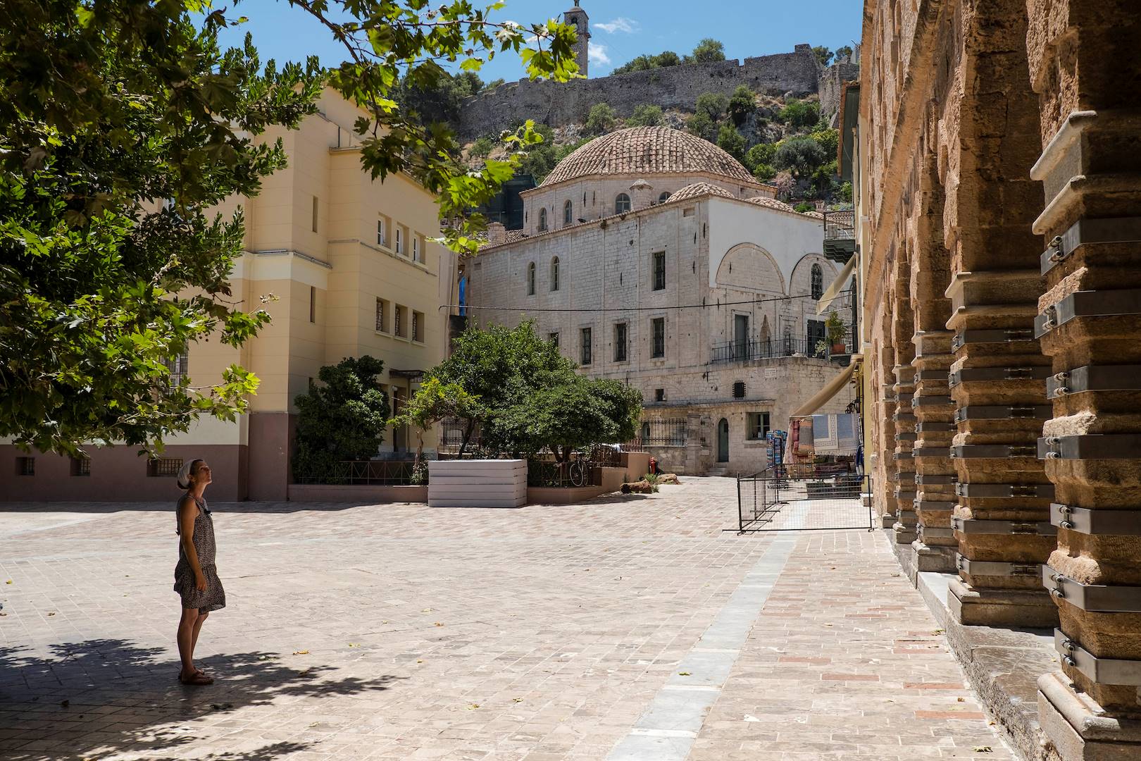 Place avec une église - Nauplie - Péloponnèse - Grèce