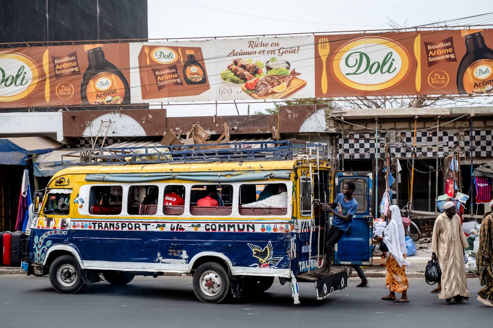 Car rapide, transport traditionnel et populaire - Dakar - Sénégal
