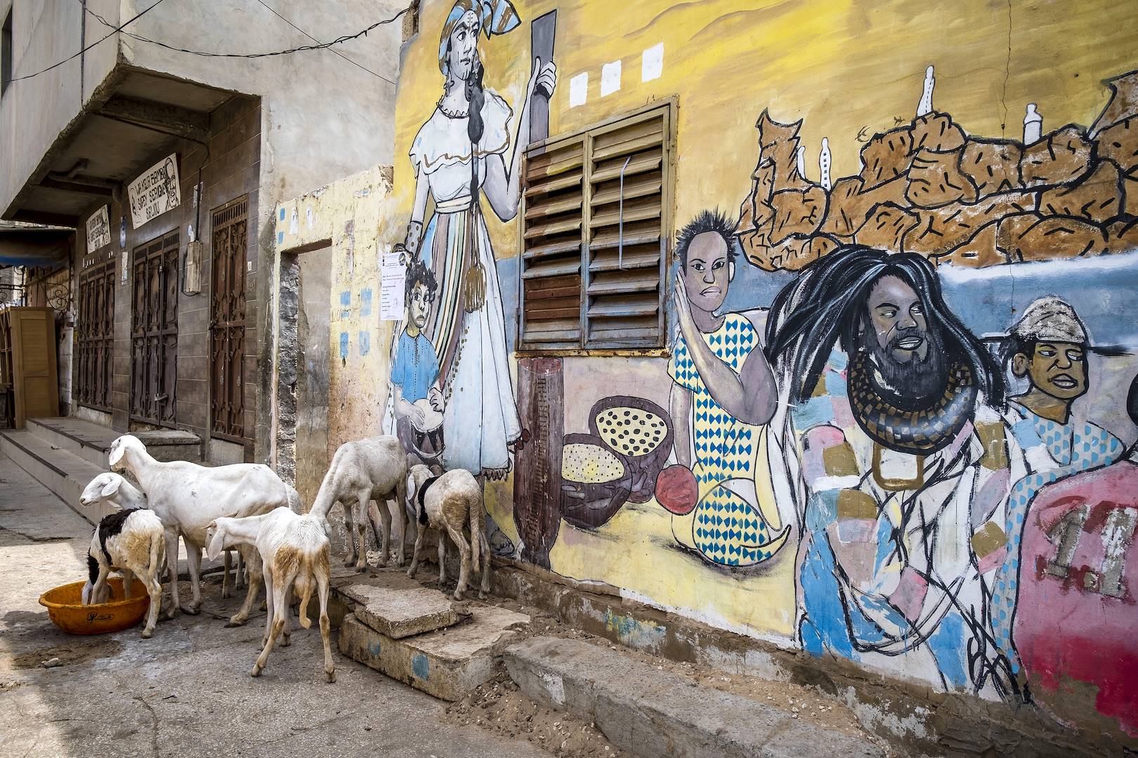 Street art dans une rue du quartier Médina - Dakar - Sénégal