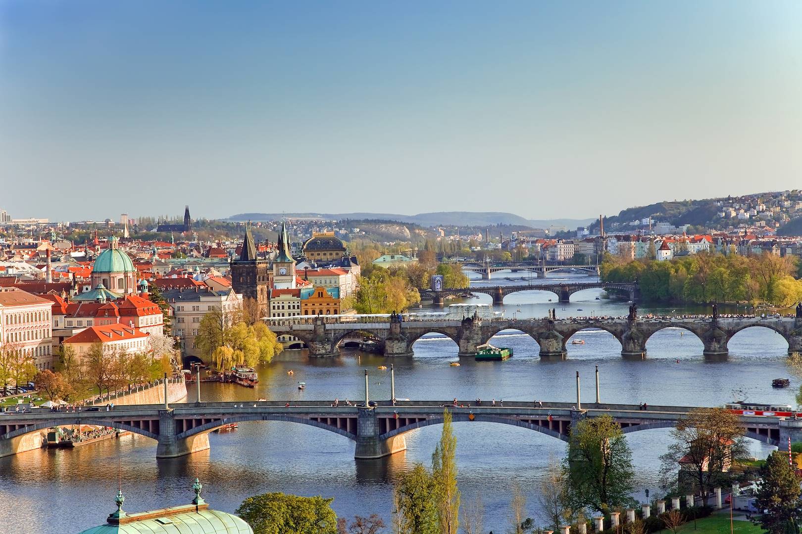 Страна столицы прага. Прага столица Чехии. Прага 4k. Vltava Bridges in Prague. Предмост Чехия.