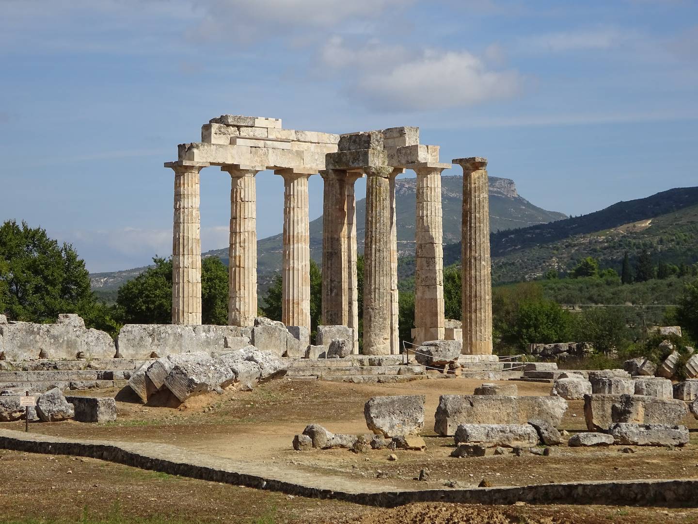 Le temple de Zeus - Némée - Grèce - Europe