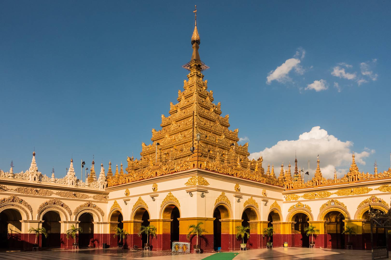 La pagode Mahamuni - Mandalay - Birmanie