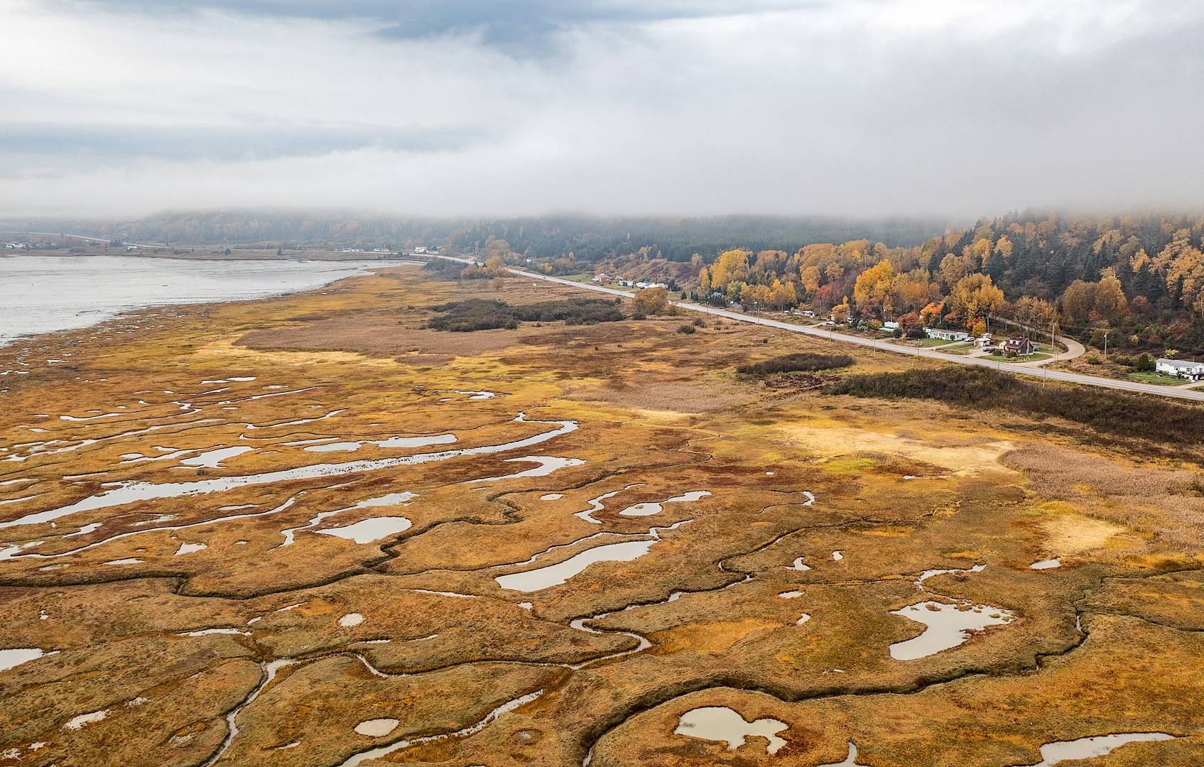 Route des Baleines en automne - Côte Nord - Québec - Canada