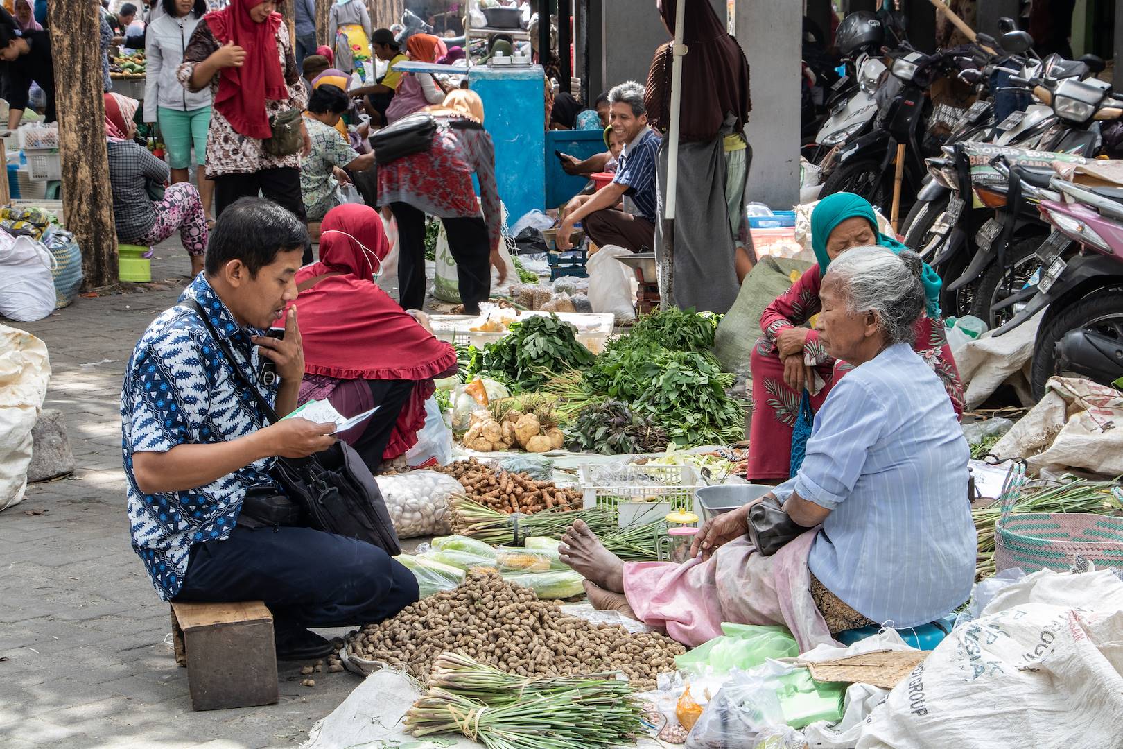 Marché dans le quartier de Kota Gede - Yogjakarta - Java - Indonésie