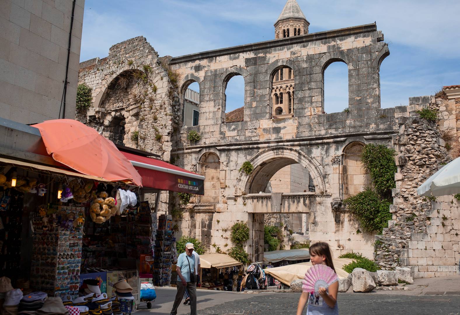 Vestiges dans la vieille ville fortifiée - Split - Croatie
