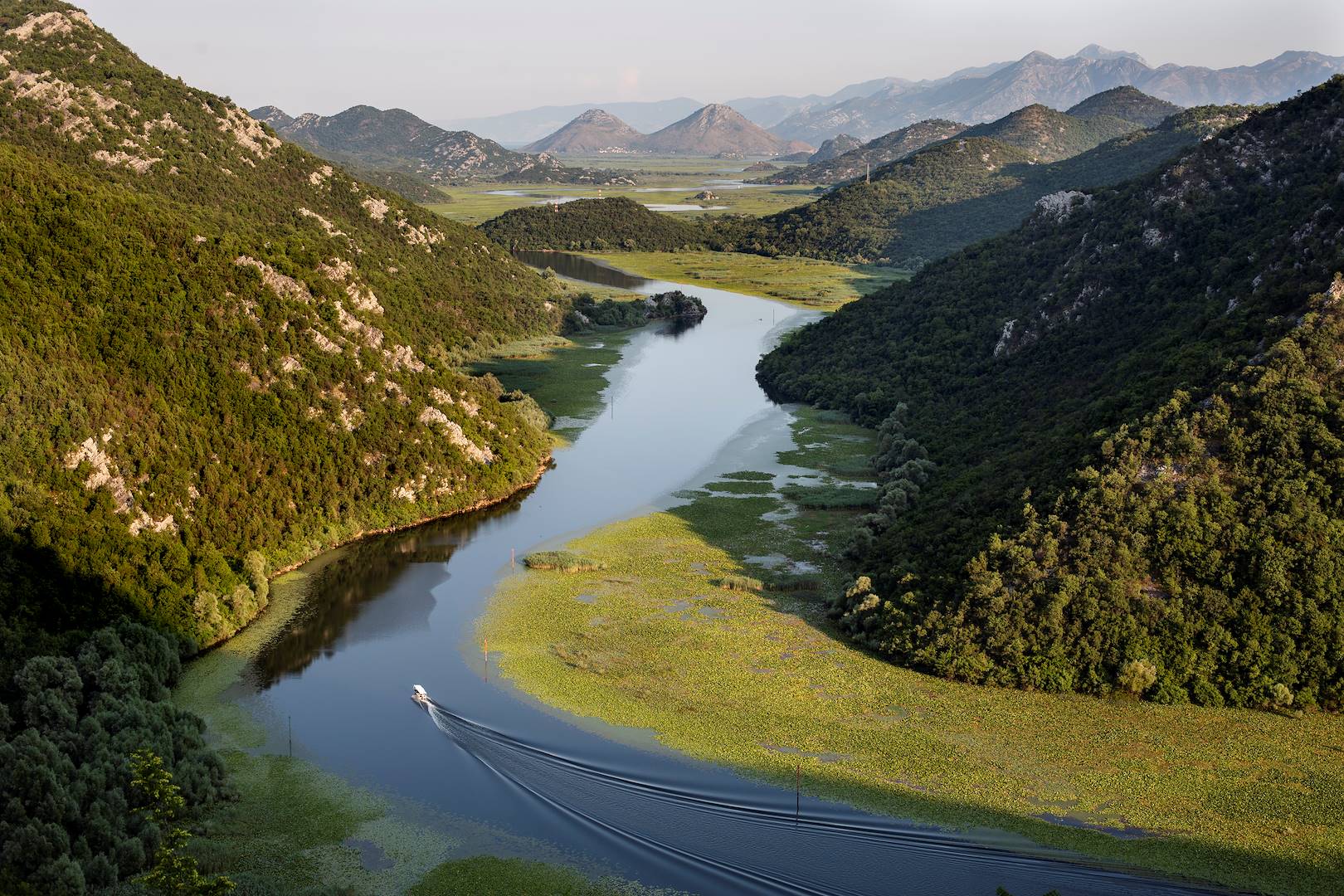 Balade en bateau sur la rivière Crnojevica, alimentant le lac Skadar - Rijeka Crnojevica - Monténégro