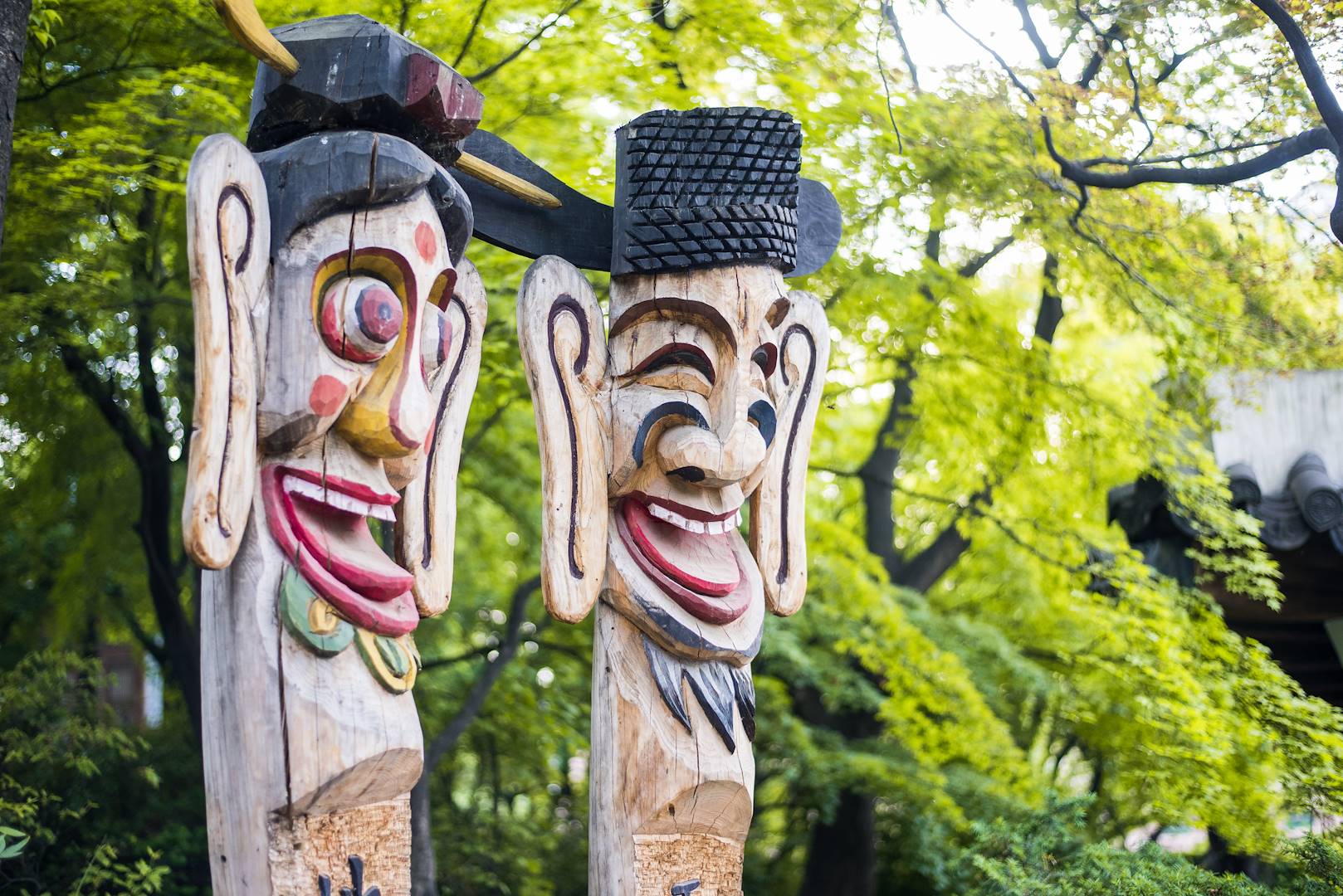 Sculptures traditionnelles en bois dans le village de Hahoe - Corée du Sud