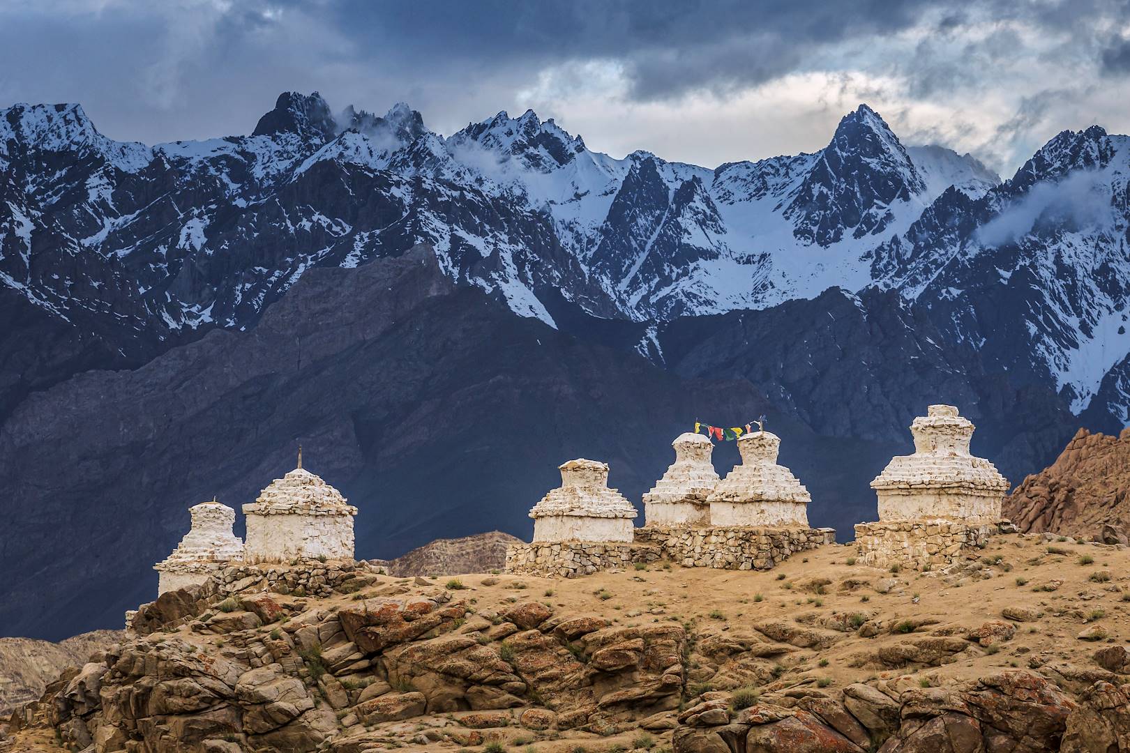 Stupas à côté du Monastère de Likir - Ladakh - Inde