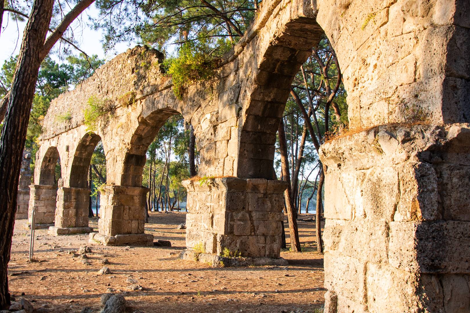 Aqueduc du site de Phaselis - Côte lycienne - Turquie