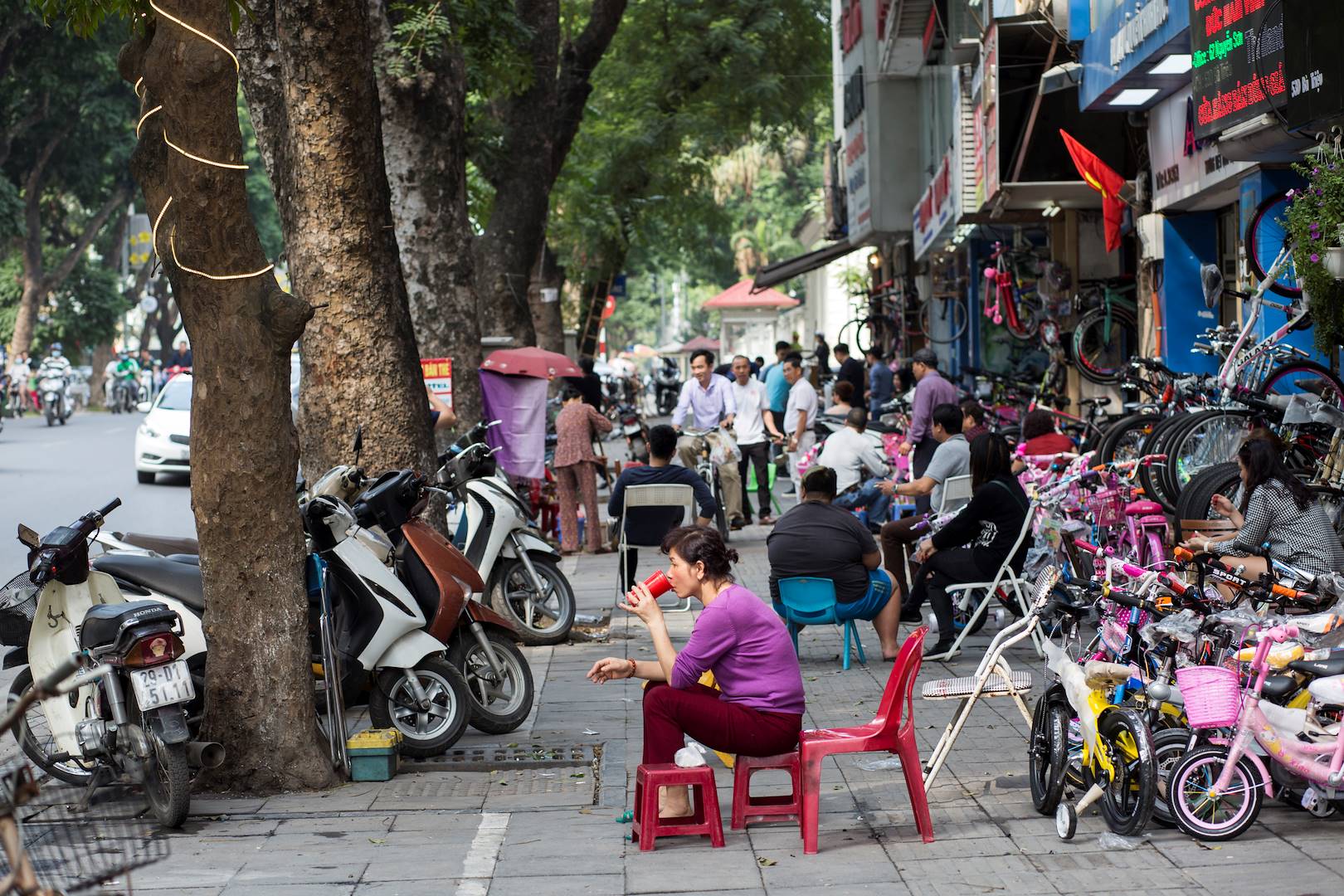 Scène de vie dans le centre-ville historique - Hanoï - Vietnam
