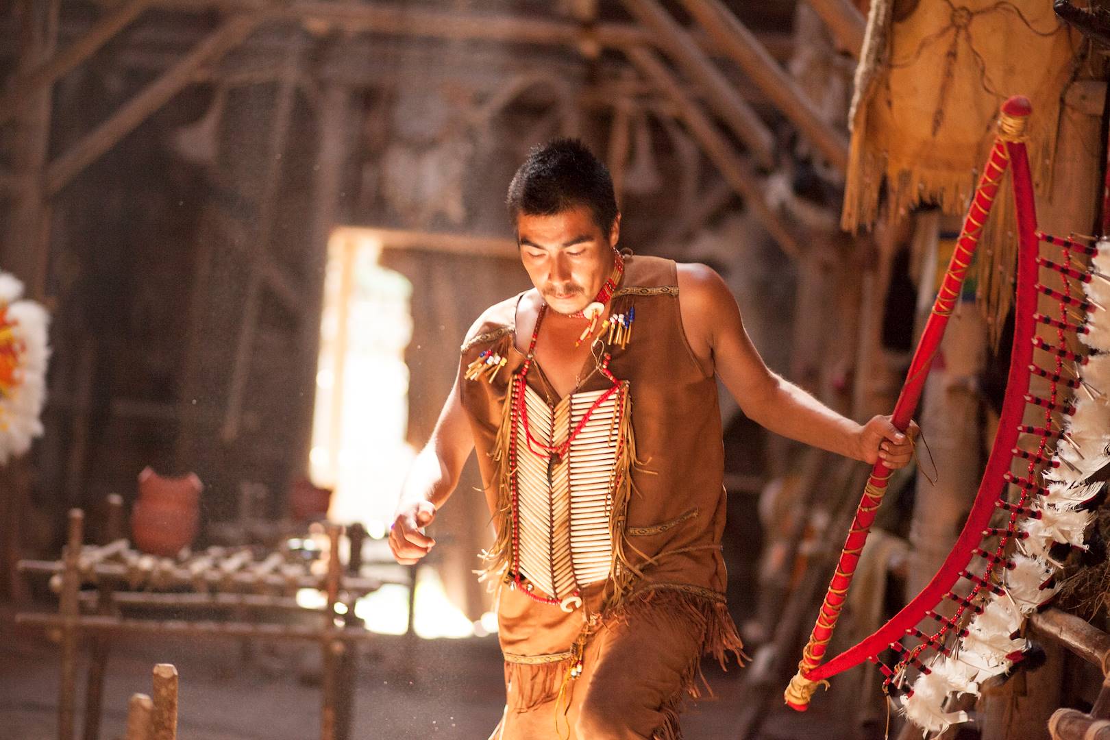Danseur autochtone dans le musée premières nations - Québec - Canada