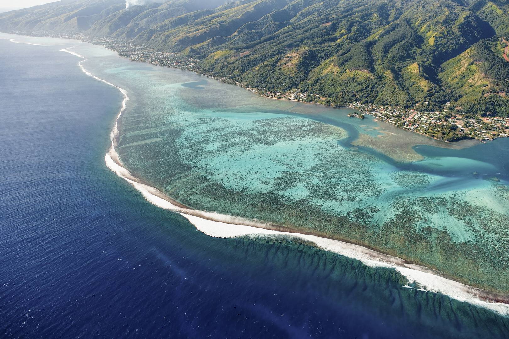 Vue aérienne de Papeete - Tahiti - Polynésie Française