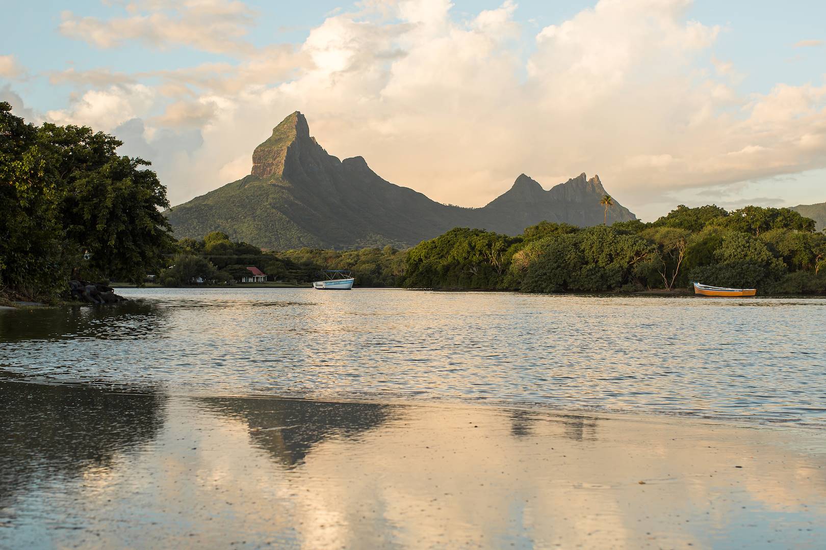 Coucher de soleil sur la Baie de Tamarin - Île Maurice