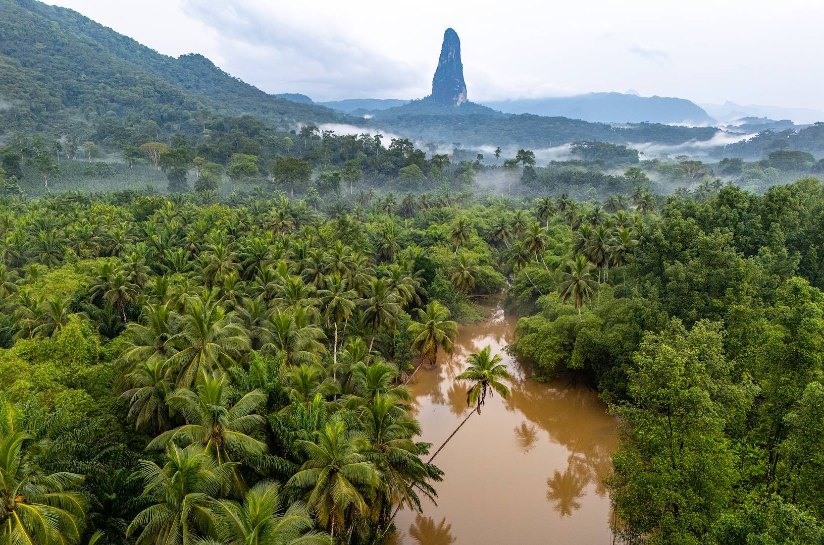 Pico Cao Grande - Parc national Obô - Sao Tomé et Principe