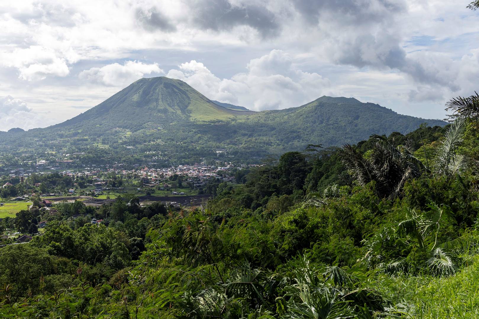 Tomohon, la ville aux volcans - Sulawesi - Indonésie