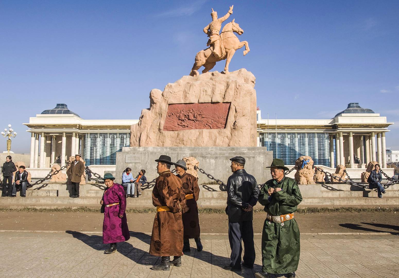 Statue de Gengis Khan sur la place Sukhbaatar - Oulan-Bator - Mongolie