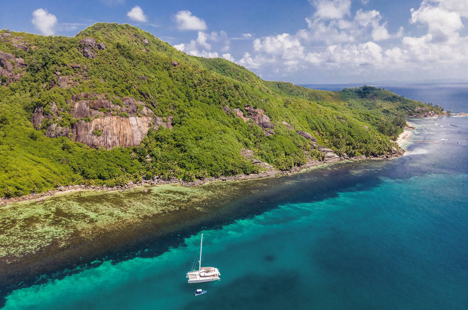 Découverte du parc national marin Sainte-Anne en catamaran - Seychelles