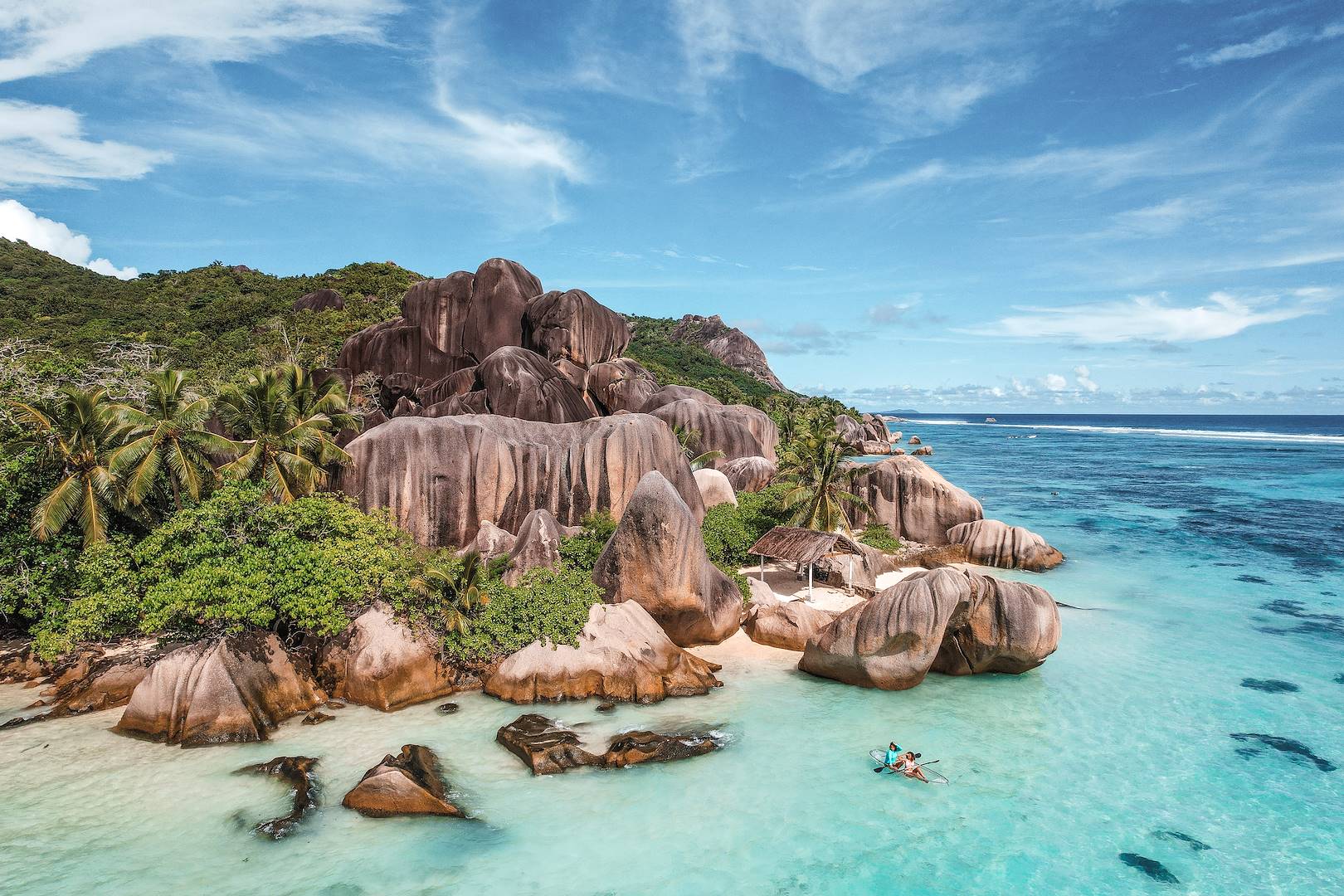 Kayak au large de l'Anse Source d'Argent - Île de La Digue - Seychelles