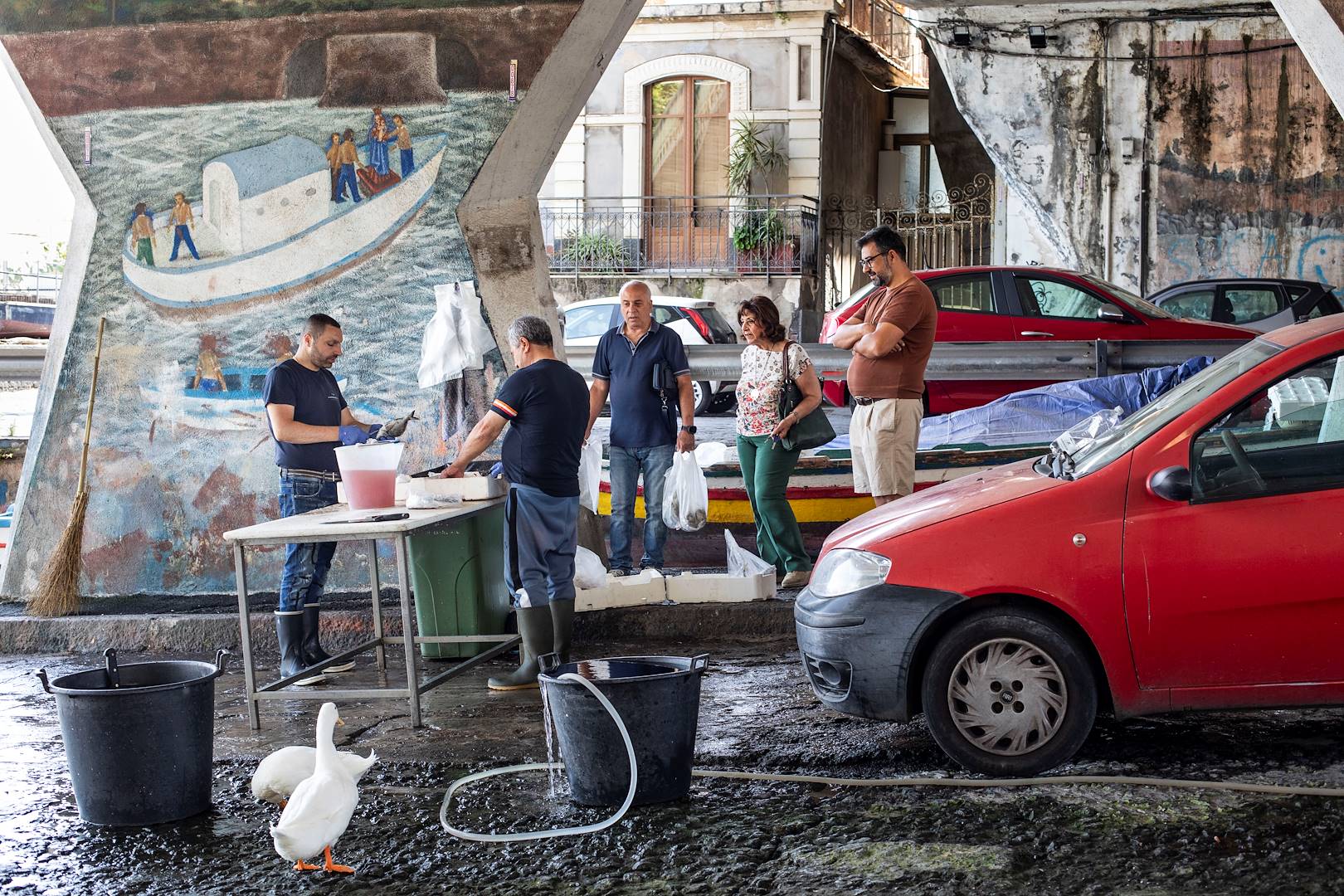 Scène de vie dans le quartier de Ognina - Catane - Sicile - Italie
