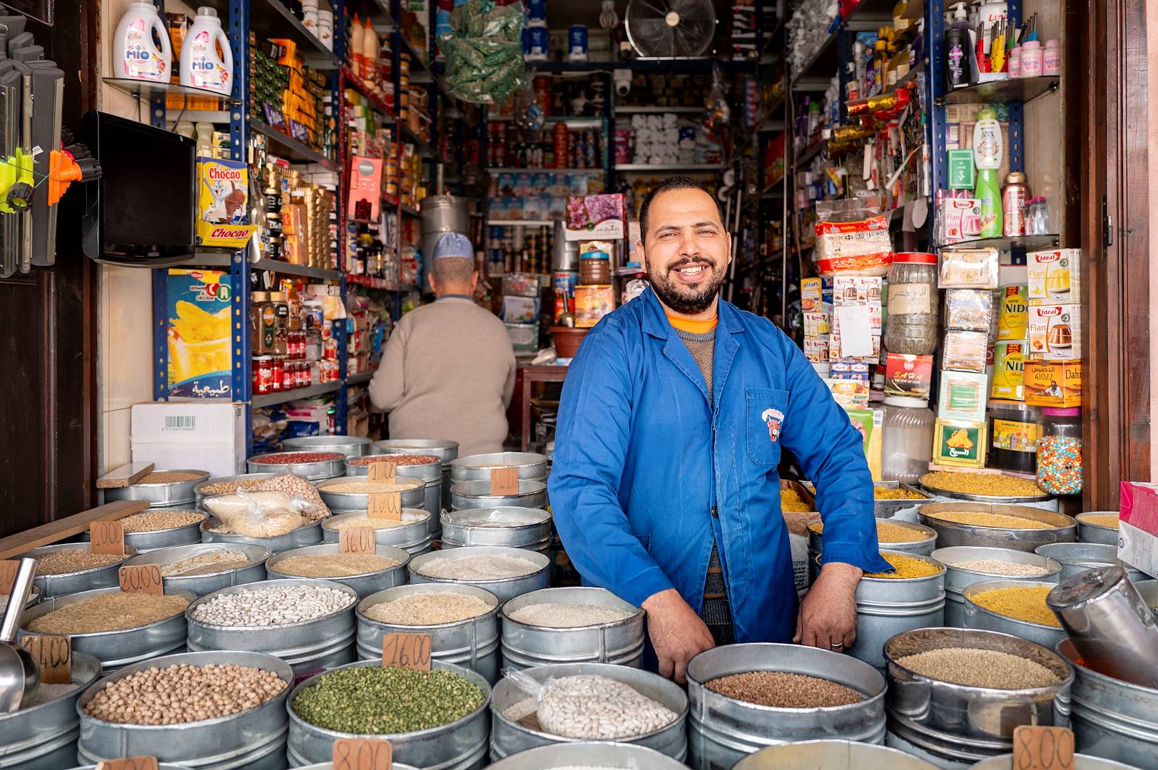 Marchand d'épices sur le souk de Tanger - Maroc