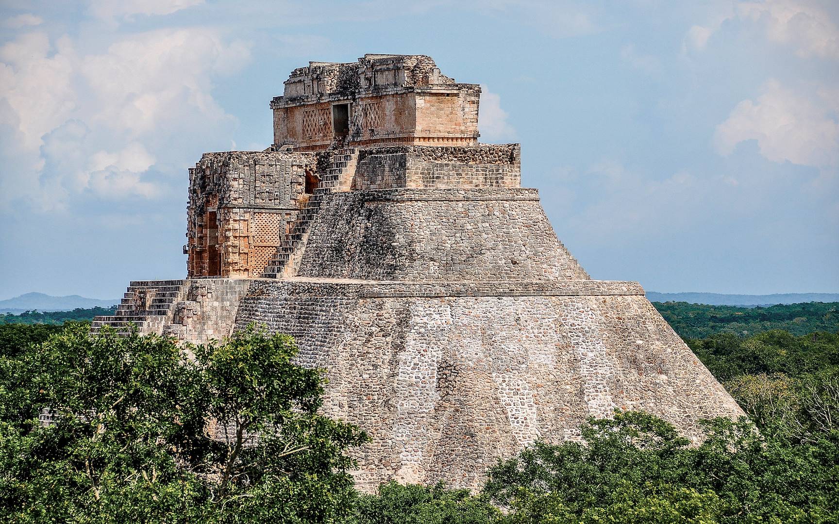 Pyramide du site archéologique d'Uxmal - Yucatan - Mexique