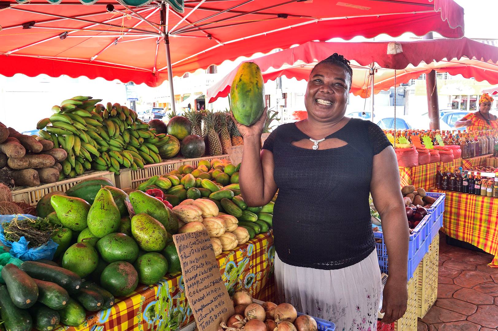 Rencontre avec les locaux sur le marché de Saint-François - Grande Terre - Guadeloupe