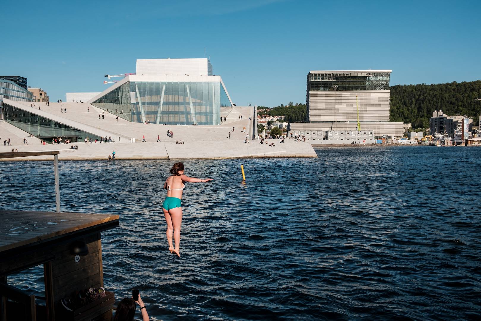 Plongeon face à l'Opéra d'Oslo - Norvège