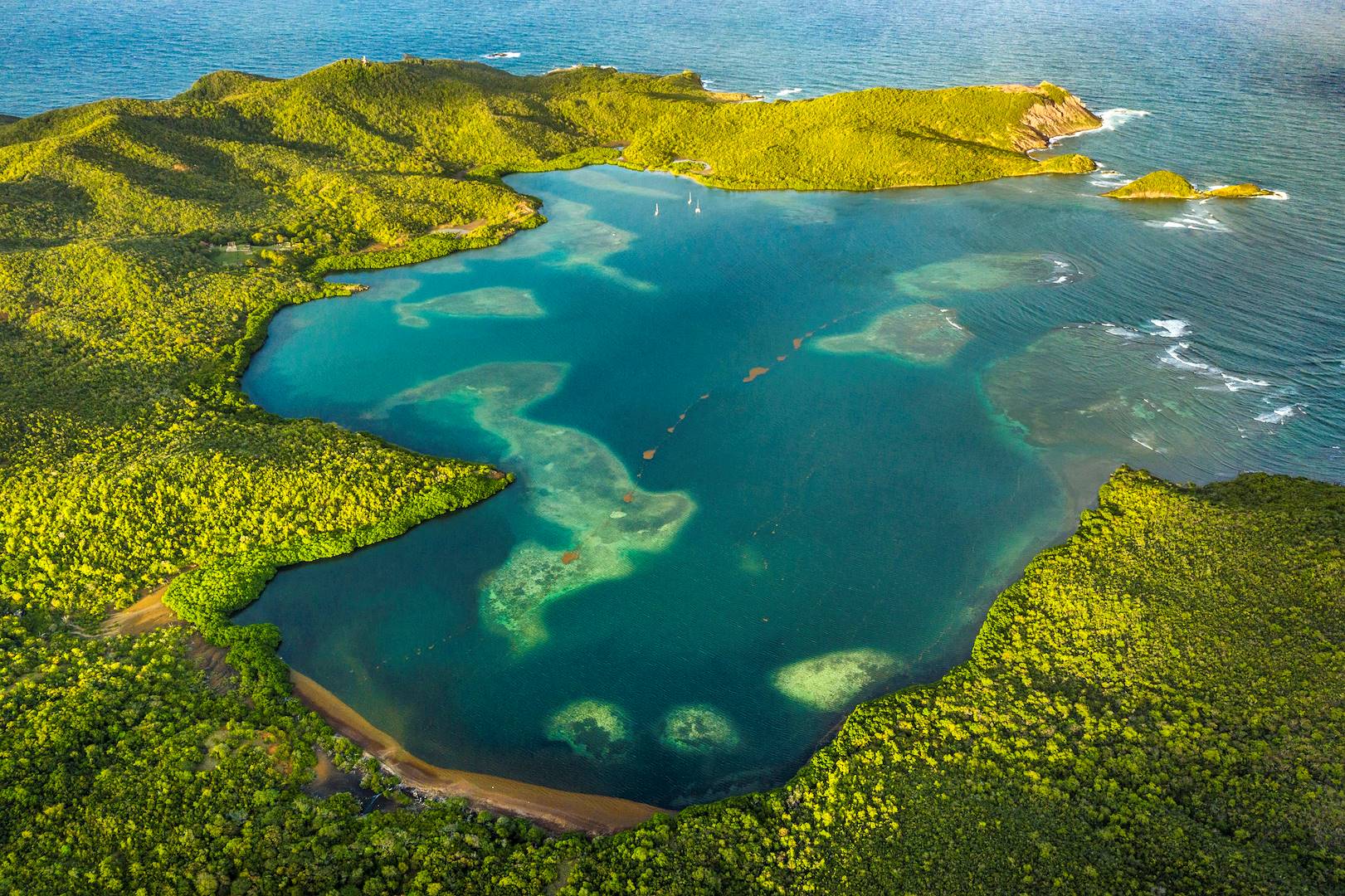 Vue aérienne de la Presqu'Île de la Caravelle - Martinique