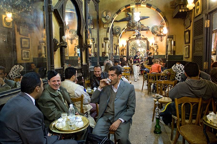 Café Fichaoui, lieu de rendez-vous des artistes et des intellectuels cairotes - Le Caire - Egypte