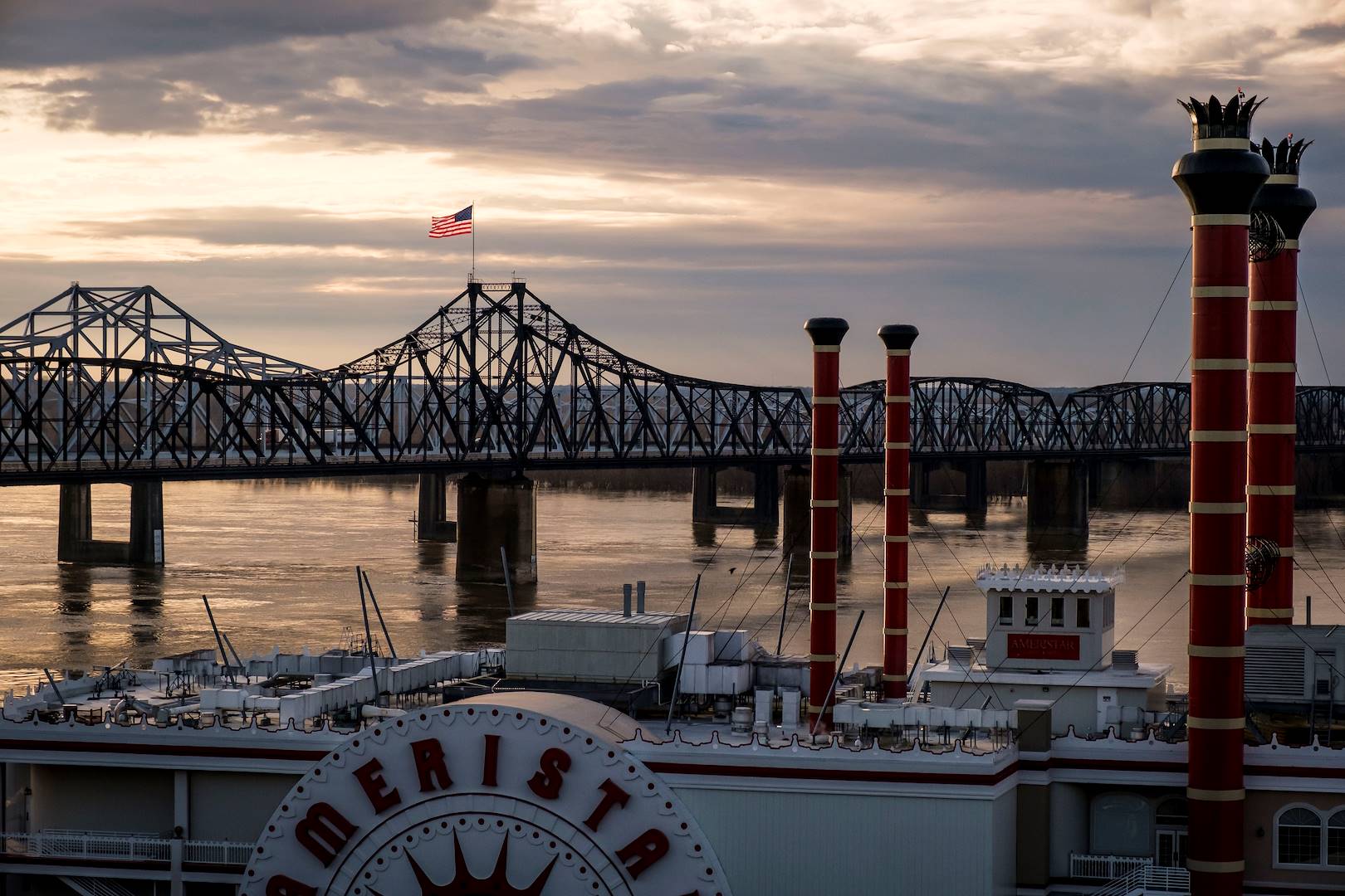 Bateau à vapeur sur le fleuve Mississippi - Vicksburg - Mississippi - Etats Unis
